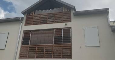 vend bel appartement à la plaine bois de nefles saint-paul