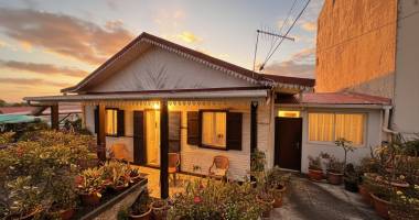 maison créole au centre de la ravine des cabris