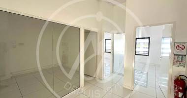 a louer  bureaux de standing déjà aménagé à jarry de 128m2