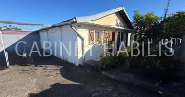 a vendre - une maison f4 - 68.48 m2 environ - saint-joseph - 165 000 €