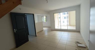 appartement t3 en duplex à deux pas du centre ville du tampon