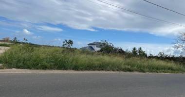 terrain plat de 1050 m2 avec permis de construire pour deux logements (villa 3 + villa f4)