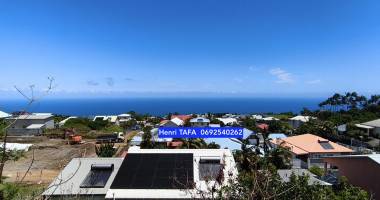 terrain constructible de 366 m2 avec vue mer et montagne
