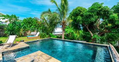 saint paul magnifique villa avec piscine + 2 logements independants (quartier la plaine)