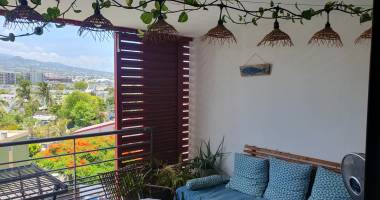 appartement t3  , situé au 3ème étage ,avec ascenseur :   vue  montagne  , proche de la plage - ref 261944