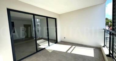 a louer - appartement t3 d'environ 84.59 m2 - saint-pierre - loyer 1 386 € + charges 50 €