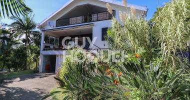 villa t6/7 avec piscine + garage