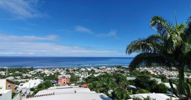 a louer à saint leu  appartement t1 bis  meublé avec vue mer
