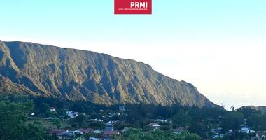 p.r.m.i : villa t5 la plaine des palmistes vue montagnes