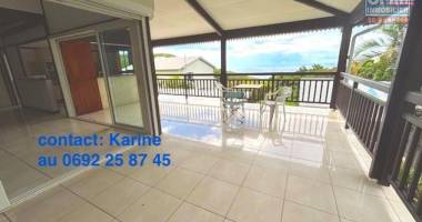 en vente spacieuse villa t7/8 à st denis-la montagne, au calme d'une impasse .