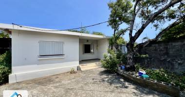 saint pierre 97410 - maison de plain pied - À rÉnover - secteur recherchÉ À terre sainte