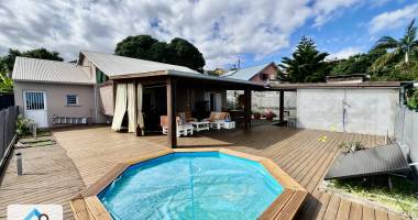 saint pierre 97410 - villa f4 entretenue et lumineuse -vue dÉgagÉe - vaste garage - secteur paisible